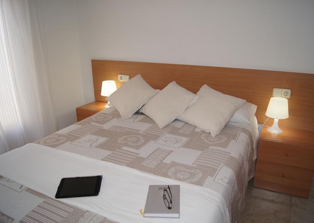 Апартаменты Barceloneta Upartments Фигерас Экстерьер фото