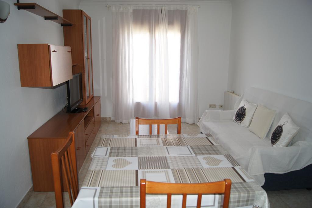 Апартаменты Barceloneta Upartments Фигерас Экстерьер фото